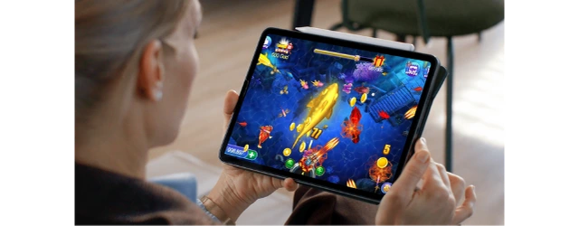 It is not difficult to see why Fish Shooting quickly dominated the entertainment game market and became a global phenomenon. The attraction of this game comes not only from the simple gameplay but also contains many psychological and economic factors, creating an irresistible experience for players of all ages.First of all, high entertainment is the key factor. With brilliant graphics, vivid sound and a variety of fish species, each game brings a feeling of relaxation and extreme excitement. In particular, the ability to exchange real rewards is a strong motivation, turning each bullet fired not only into an entertaining act but also an opportunity to earn extra income, creating an irresistible appeal compared to other conventional entertainment games. Moreover, convenience and flexibility also contribute significantly to the success of the game. Players can easily participate in fish hunting anytime, anywhere with just a smartphone or computer with an internet connection. The Fish Shooting game portals constantly update new versions, add features, weapons and attractive events, keeping players with a fresh and challenging experience. It is the perfect combination of entertainment, the opportunity to get rich and convenience that has pushed this fish hunting game to the top trending position.