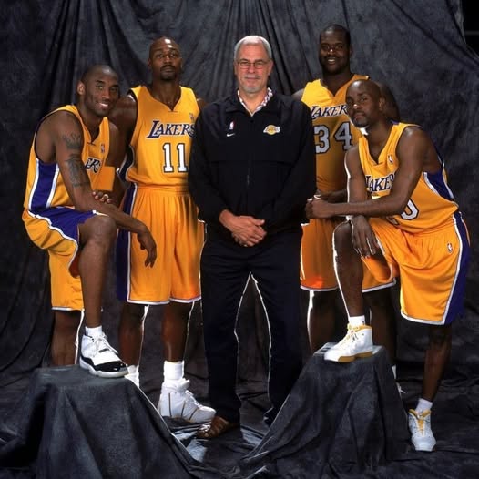 the Los Angeles Lakers are undoubtedly the first name that comes to mind for millions of fans.
